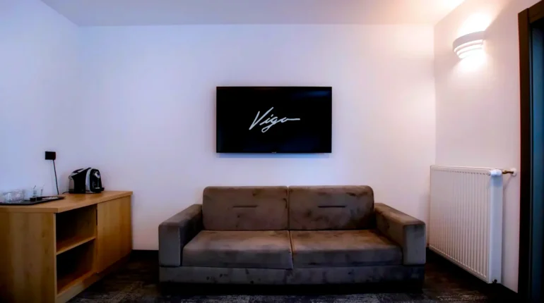 CAMERA KING SUPERIOARA HOTEL VIGO (6)